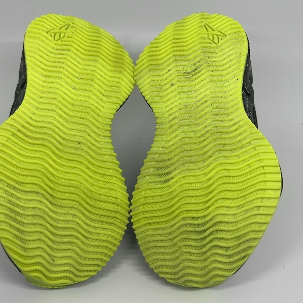 Reebok Boys Sneakers Size 5 Black/Neon Green Athletic Running Shoes - Picture 6 of 12